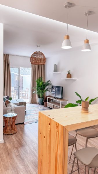 kitchen to living room
